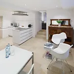 Apart-hotel Domresidenz 5*