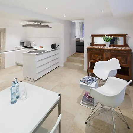 Aparthotel Domresidenz 5*