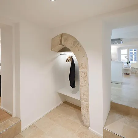 Domresidenz Aparthotel 5*