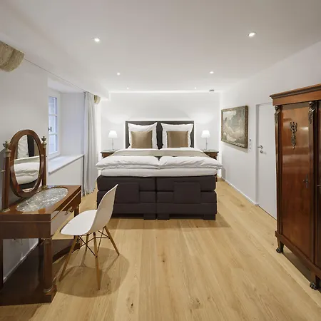 Aparthotel Domresidenz 5*