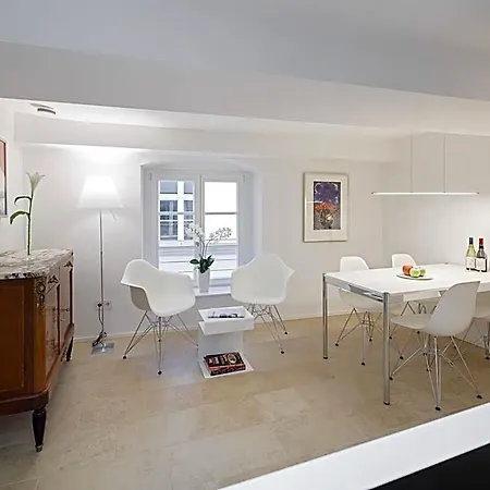 Apartmanhotel Domresidenz 5*